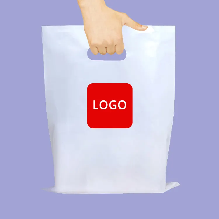 Aangepaste Herbruikbare Eco-Vriendelijke Plastic Handvat Tas Ldpe Hdpe Carrier Kleding Gestanst Verpakking Boodschappentas Met Logo Voor Winkel