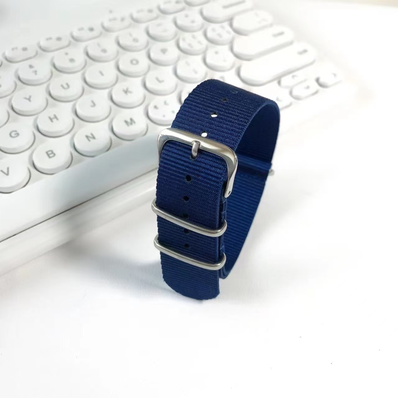 4 bleu marine