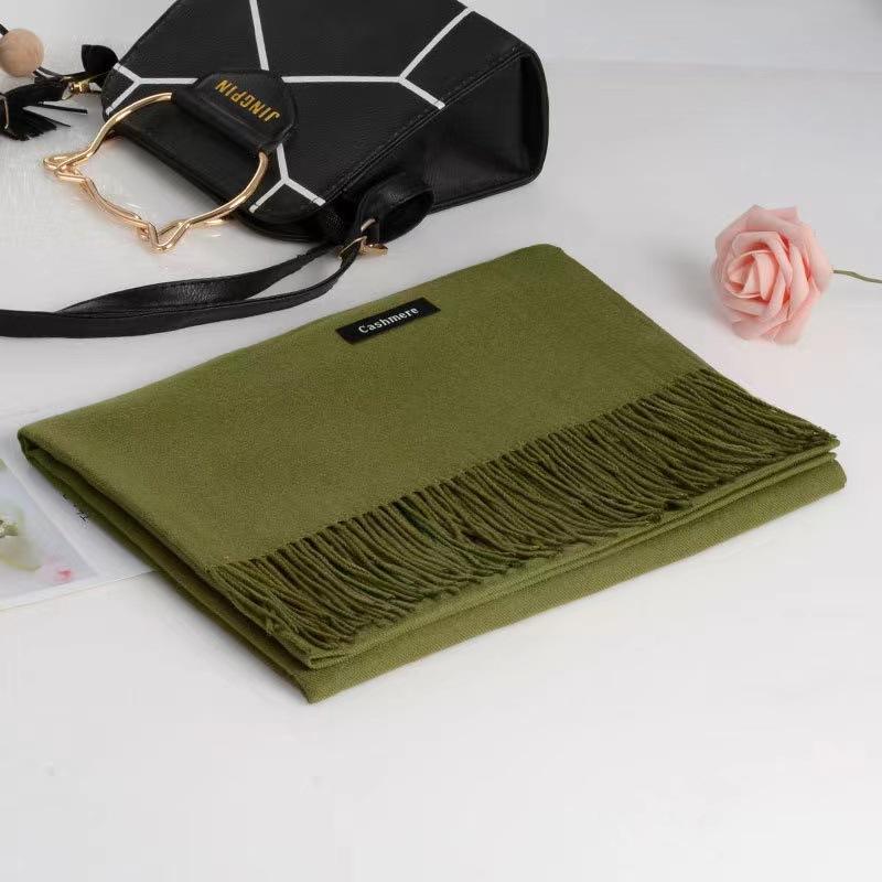 สีเขียว