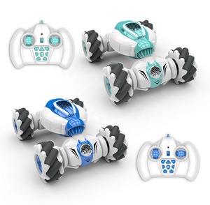 最新の2.4Ghz4WD両面スタントカージェスチャセンサーコントロールRCカーウォッチリモコンカーおもちゃ - Product Image 2