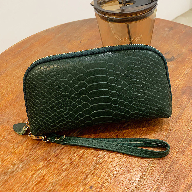 Verde oscuro