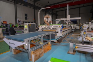 Nuovo prodotto CNC macchina per la lavorazione del legno con carico automatico e sistema di scarico per la produzione di massa in vendita - Product Image 5