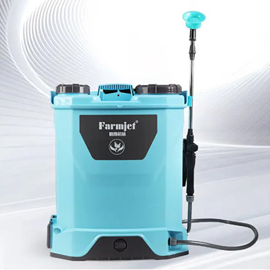 Pompe simple bleu ciel