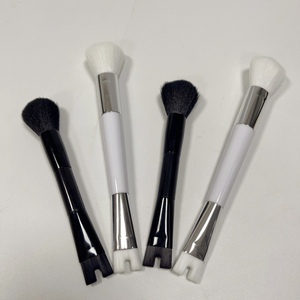 Burun kontur U şeklinde makyaj fırçası 2-in-1 burun kontur fırçası heykel ve tanımlama için - Product Image 3