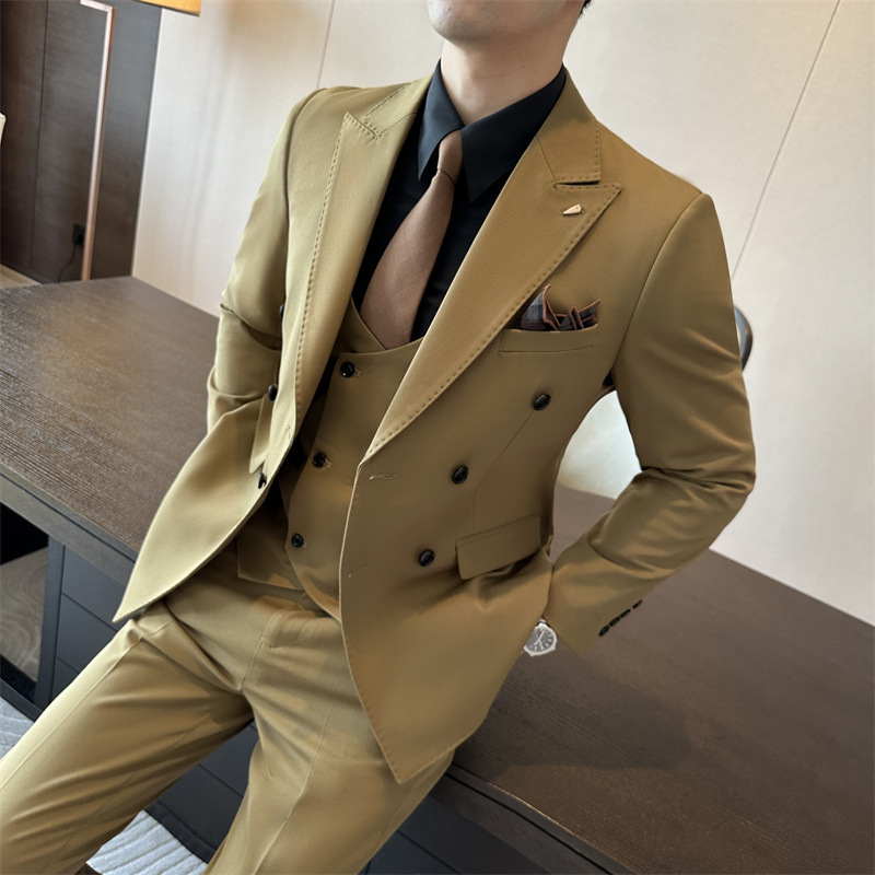 Cammello (abito + gilet + pantaloni)