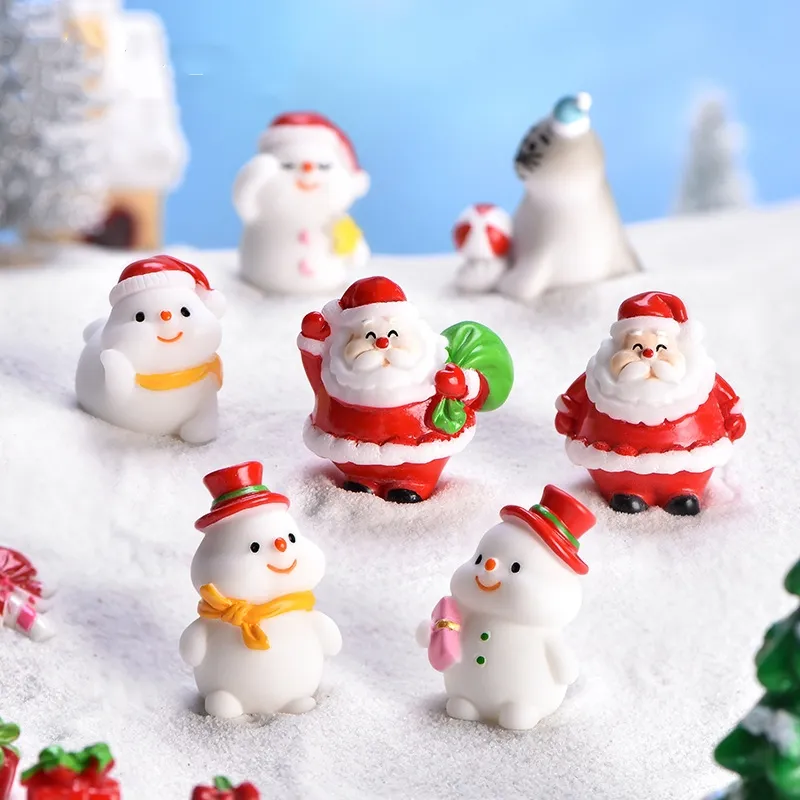 Figuras decorativas de dibujos animados de Navidad para hombre, muñeco de nieve, juguete personalizado, minifigura de resina, ornamento de Papá Noel