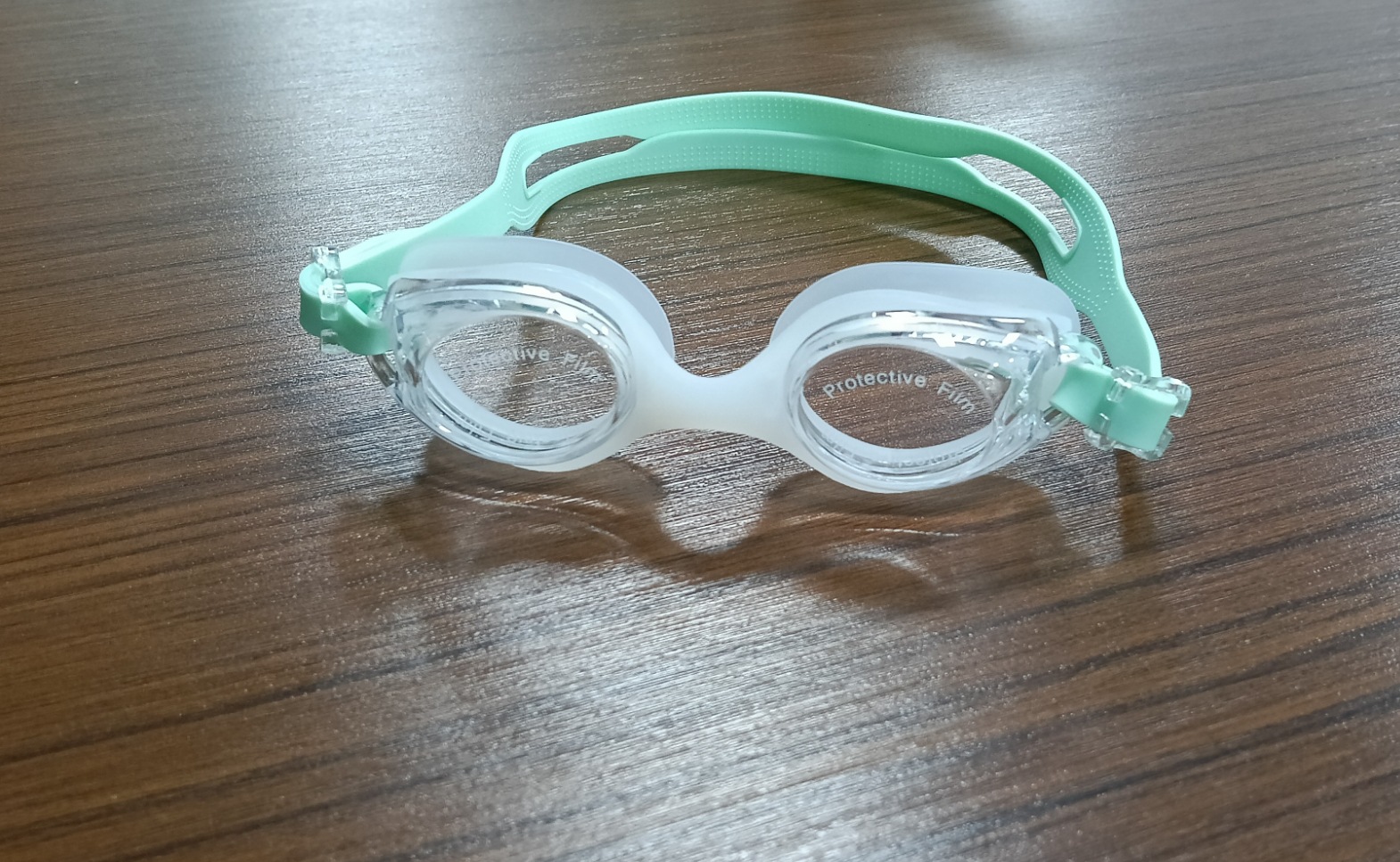 สีเขียว