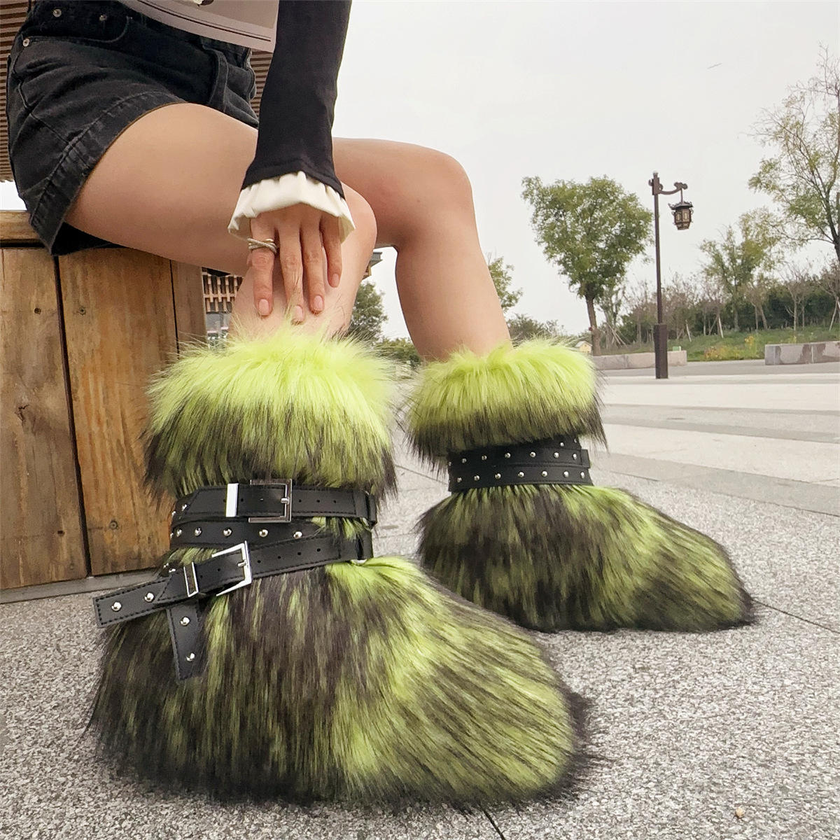 สีเขียว