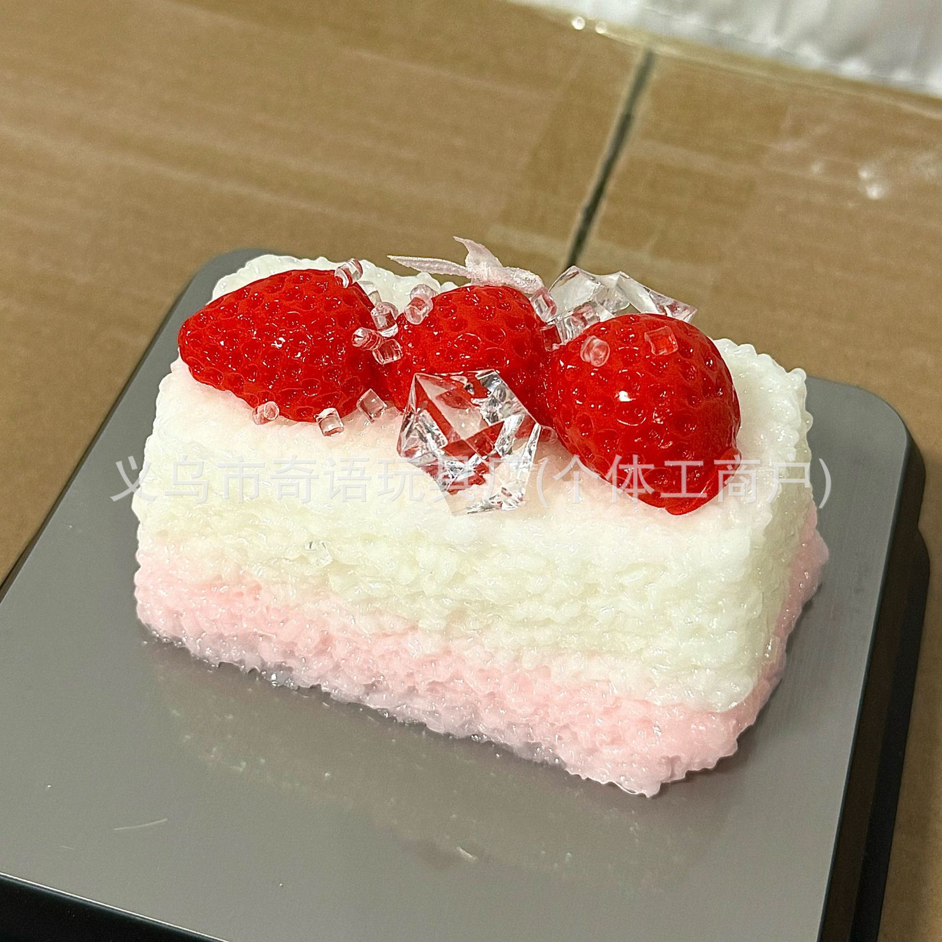 Tostada de helado de fresa