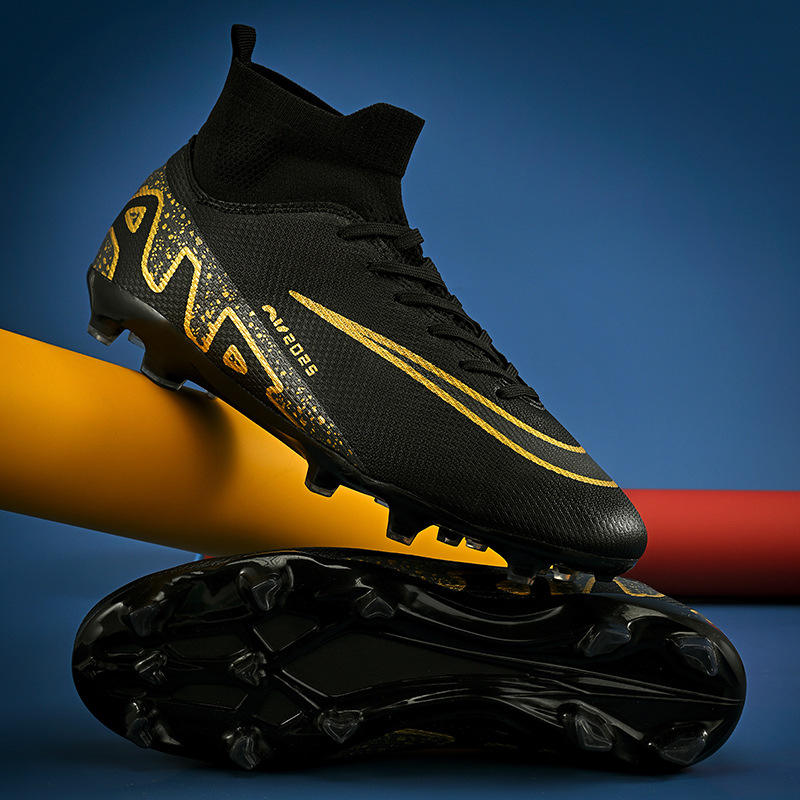 2309c noir - ongles longs