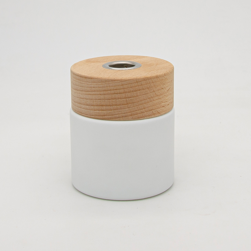 Matte White + Wooden lid