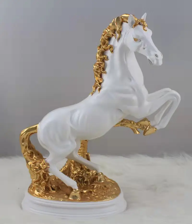 Escultura de caballo personalizada, artesanía de resina dorada para decoración del hogar, precio barato