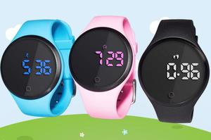 Reloj con contador de pasos y pantalla táctil, pulsera inteligente con 3 alarmas de vibración, contador de calorías - Product Image 6