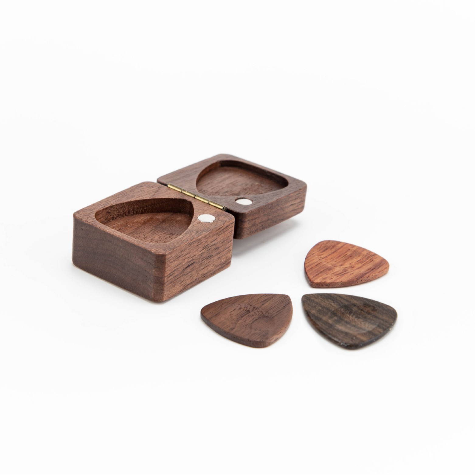 BOX & three picks randomly Green