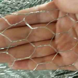 Recinto esagonale con rete metallica per cervi da 8ft galvanizzato e rivestito in Pvc - Product Image 6