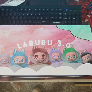 Labubu V3用モンスタービッグイントゥエネルギーシリーズビニールフェイスドールアニメアクションフィギュアラブリーラブブペンダントサプライズギフト - Product Image 1