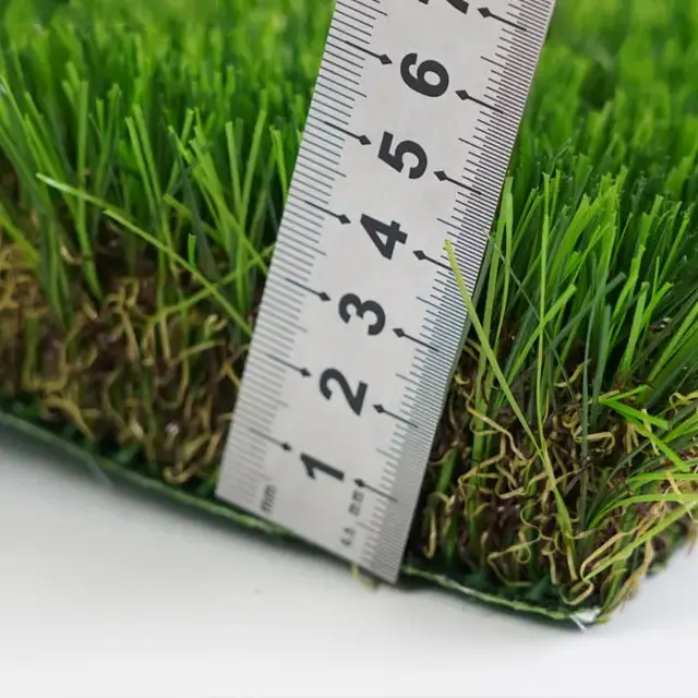 Futbol peyzaj yeşil çim sentetik koyarak çim saha suni çim