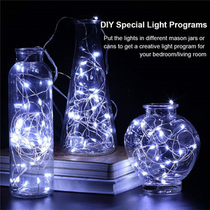 Control remoto a prueba de agua Temporizador de 8 modos LED Cadena de luces de hadas de cobre Iluminación de vacaciones con pilas - Product Image 4