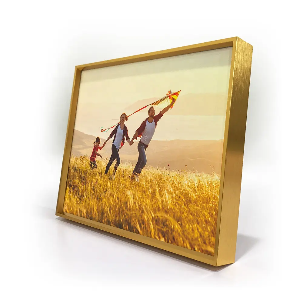Frames photo albums accessories Luxury Fashion Home Decor Tabletop Artwork Golden Aluminium Photo Frame for Photo Wall