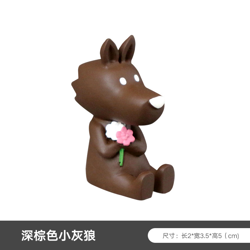 DY2202-3 Dark Brown Gray Wolf Desktop Ornament