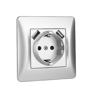 Venta caliente de fábrica Enchufe de pared estándar europeo con interfaz USB A + C Enchufe de interruptor de pared multifuncional - Product Image 5
