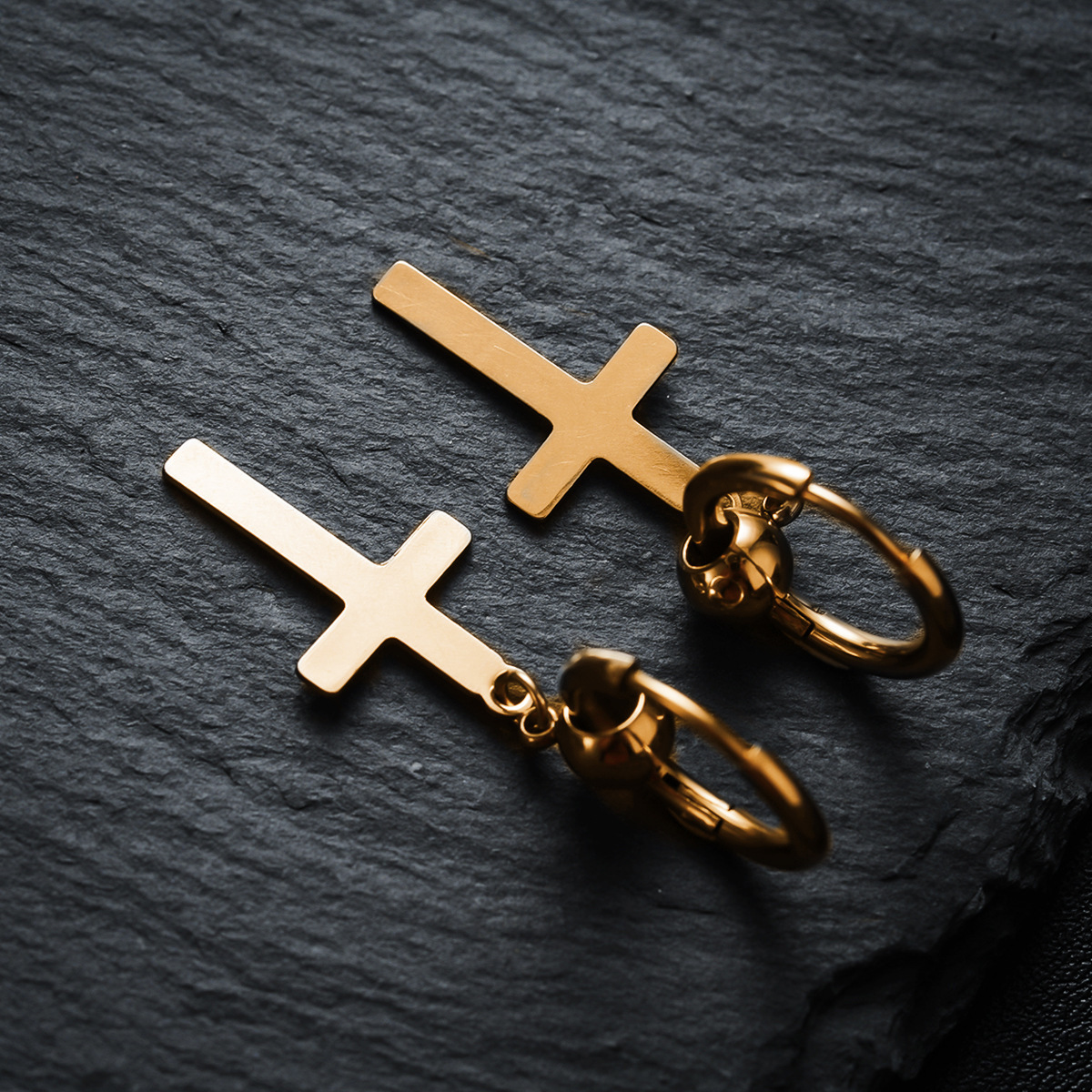 gold earring