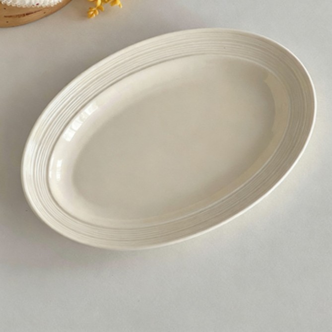 Semi-textured brushed 11.8-inch fish plate