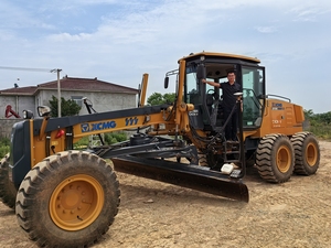 Easy to Use Gps Guidance System Excavator 3D Mode CHCNAV TX63 High Accuracy Remote Control Excavator - Product Image 6