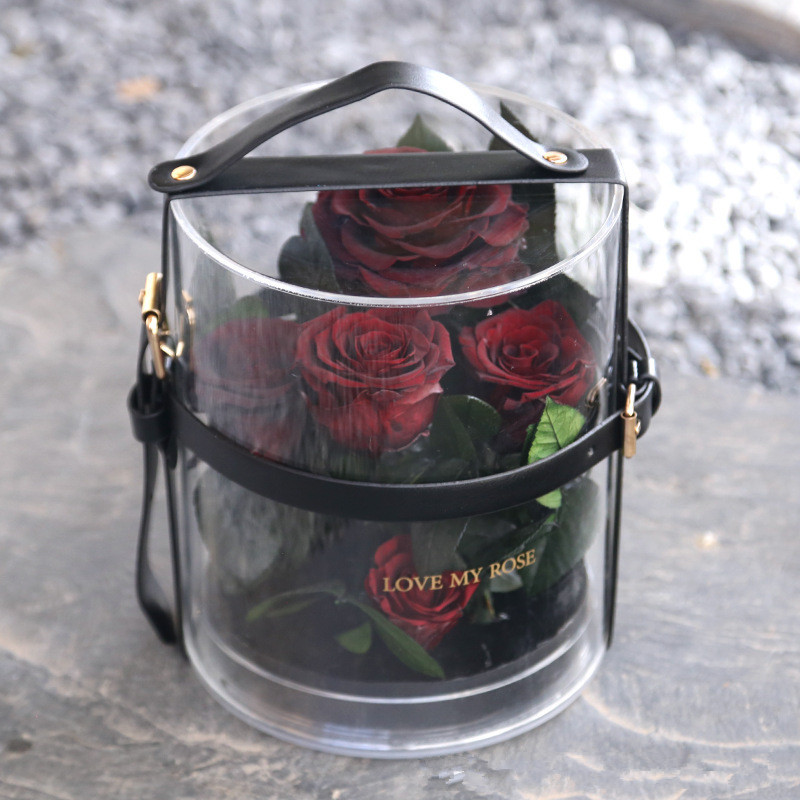 สีแดงเข้ม