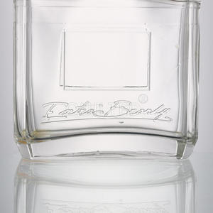 Factory Price Custom Embossed LOGO Alcohol Liquor Glass Bottle 700 ml 70 <strong>Cl</strong> Gin Bottles