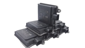 Detector de bucle de distancia del vehículo de microondas Sensor de radar de rango multiobjetivo de 77 GHz para automóviles en sensores de vehículos de carretera - Product Image 2