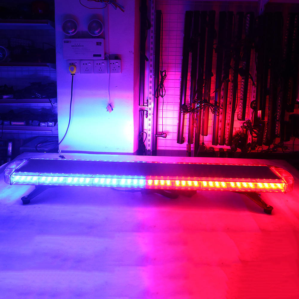 Couverture claire + rouge/bleu mené