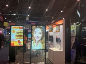 AIYOS 43-дюймовый рекламный <span class=keywords><strong>LCD</strong></span>-экран высокой яркости 2500 нит для витрин, 2K/4K, для цифровой рекламы - Product Image 6