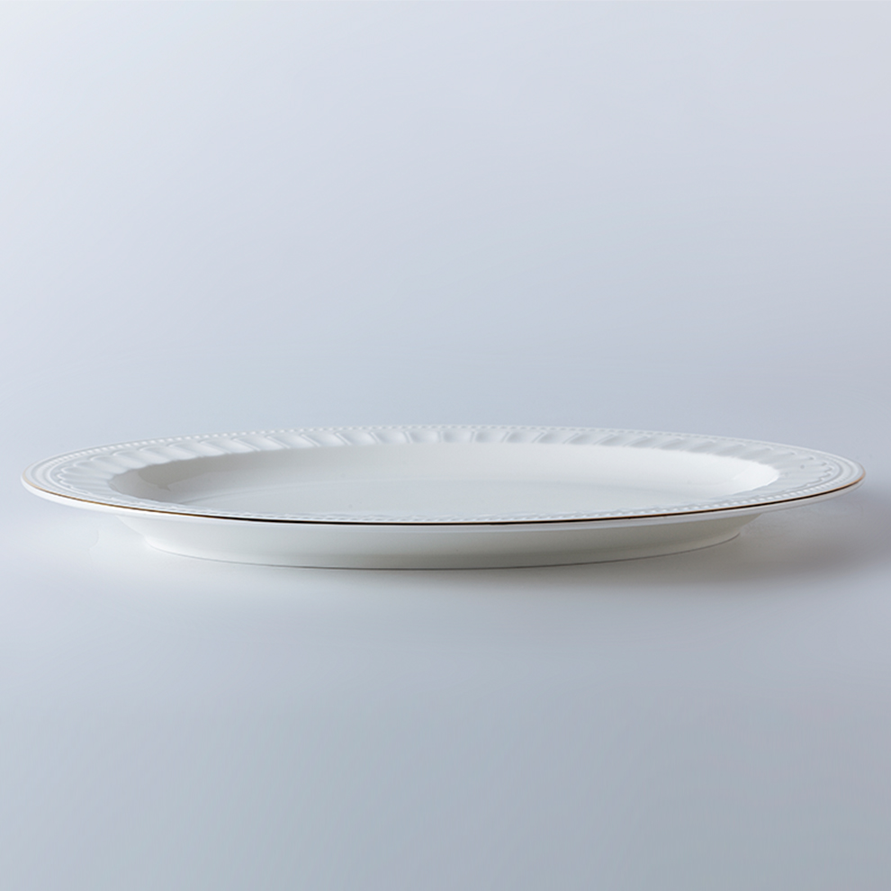 Assiette ovale de 14 pouces