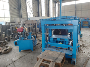 La máquina de fabricación de ladrillos de bloques móvil de la QTJ4-40 puede producir diferentes bloques cambiando el molde - Product Image 5