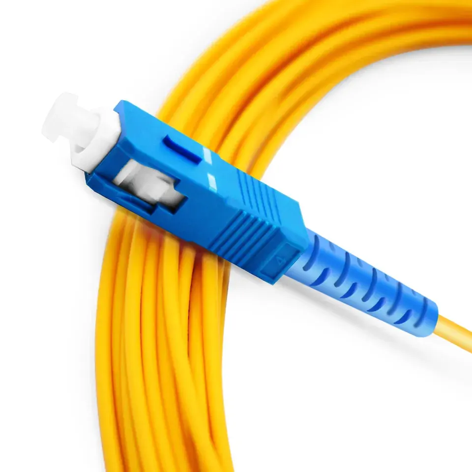 Fabrika fiyat tek modlu LC/UPC-SC/UPC Jumper optik Fiber yama kablosu PVC ceket Simplex Fiber Optimal iletişim kabloları