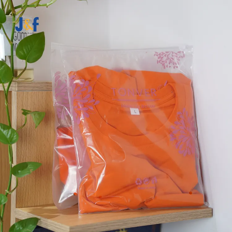 Prezzo di fabbrica personalizzato ecologico con il tuo logo t-shirt imballaggio sacchetti di plastica con chiusura a zip smerigliati per i vestiti