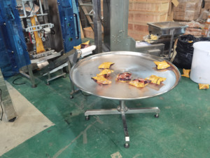 1.2m 1.5m可调电动工作台不锈钢收集台旋转圆形分拣工业旋转台 - Product Image 2