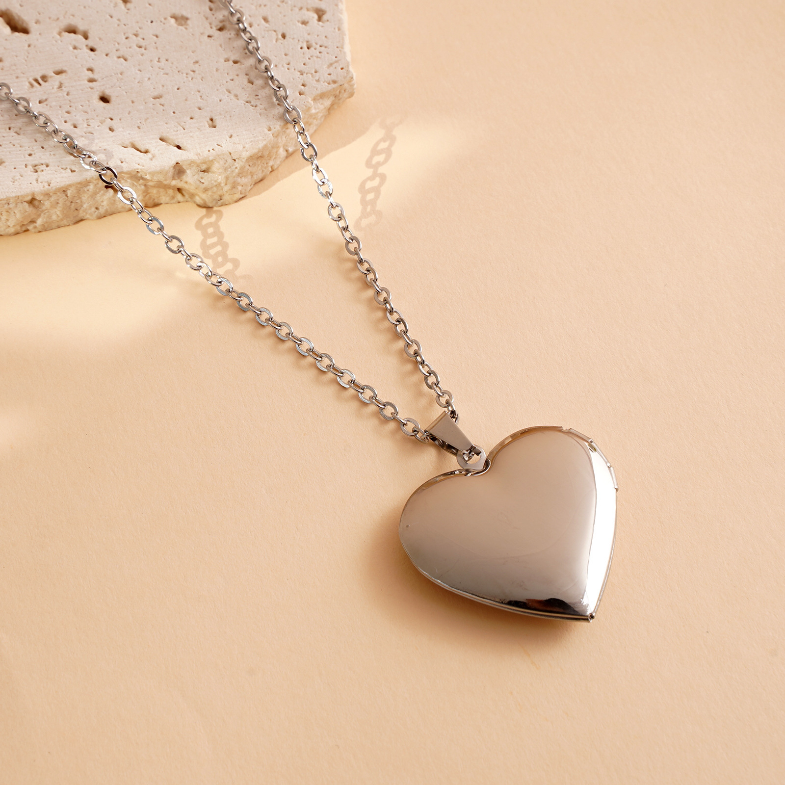 Steel color love box-28x29mm