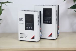 Entrada de 80 voltios Regulador de voltaje de 3000 vatios y estabilizador Pantalla LED de CA monofásica Frecuencia de 50Hz Salida de 220 voltios para Svc - Product Image 2