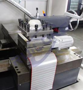 Hochpräzise horizontale Mini-CNC-Drehmaschine Ck6150 mit Fanuc-Steuerungs system Niedriger Preis Hoch leistungs bearbeitung zum Verkauf - Product Image 4