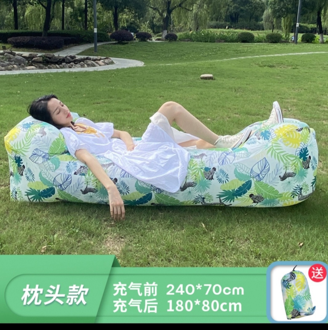 Modelo de almohada de caballo de la selva