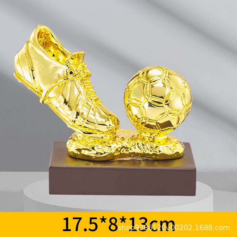 19 gold-plated trumpets with ball boots