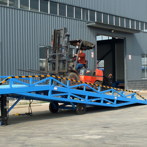 Laden und Entladen von mobilen Containern Laderampen Versand Mobile Manual Dock Ramp Leveler - Product Image 6
