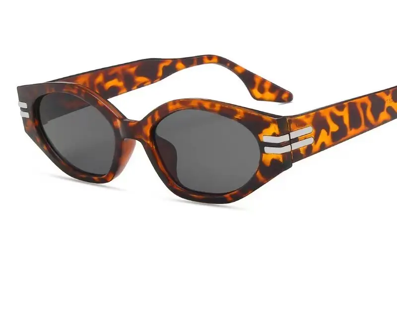 2024 Gafas de Sol de costura de metal de diseñador retro para hombre Lente pequeña Venta directa