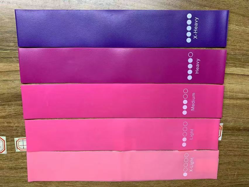 สีเทา