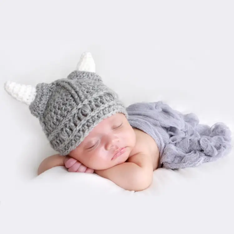 Sombrero de ganchillo hecho a mano para bebé y niño, gorro de punto con bocina vikinga para padres e hijos, color gris