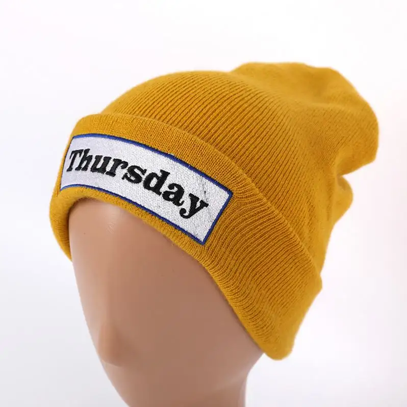 Bonnets tricotés avec logo Concevez votre propre bonnet jacquard personnalisé sans manchette