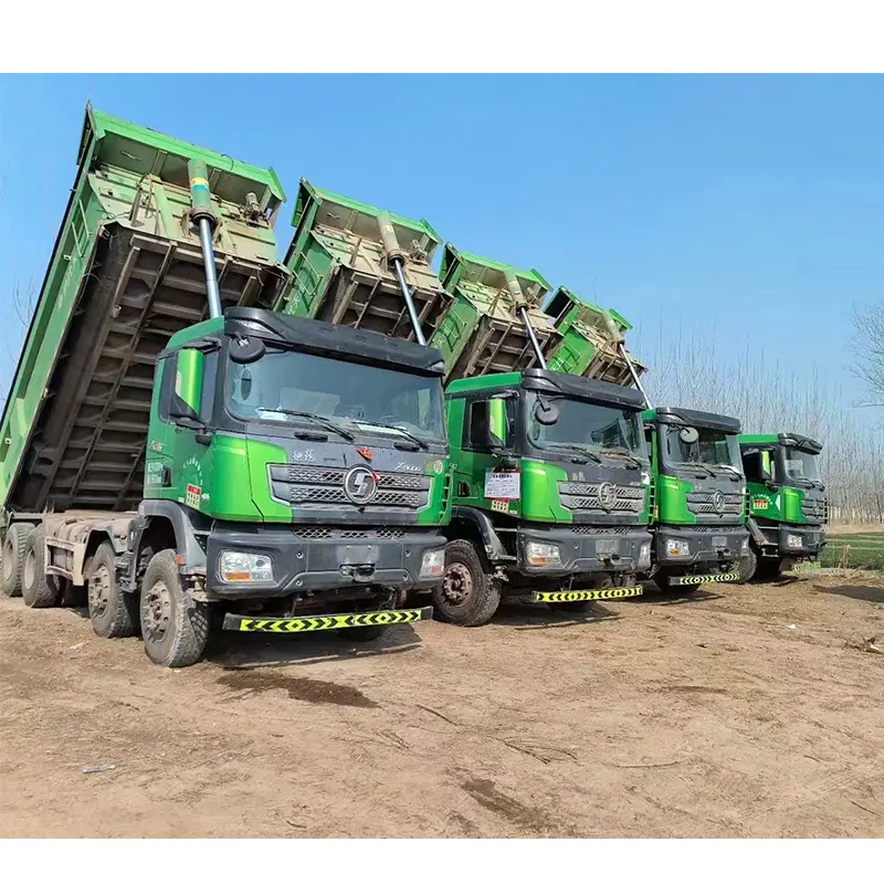 Sử dụng shacman X3000 xe tải 8x4 tipper xe tải để bán