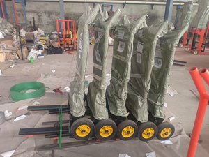 Carretilla elevadora pequeña portátil para un manejo eficiente de la carga Descarga de carga Restaurantes Maquinaria Tiendas de reparación Tiendas de impresión Venta al por menor